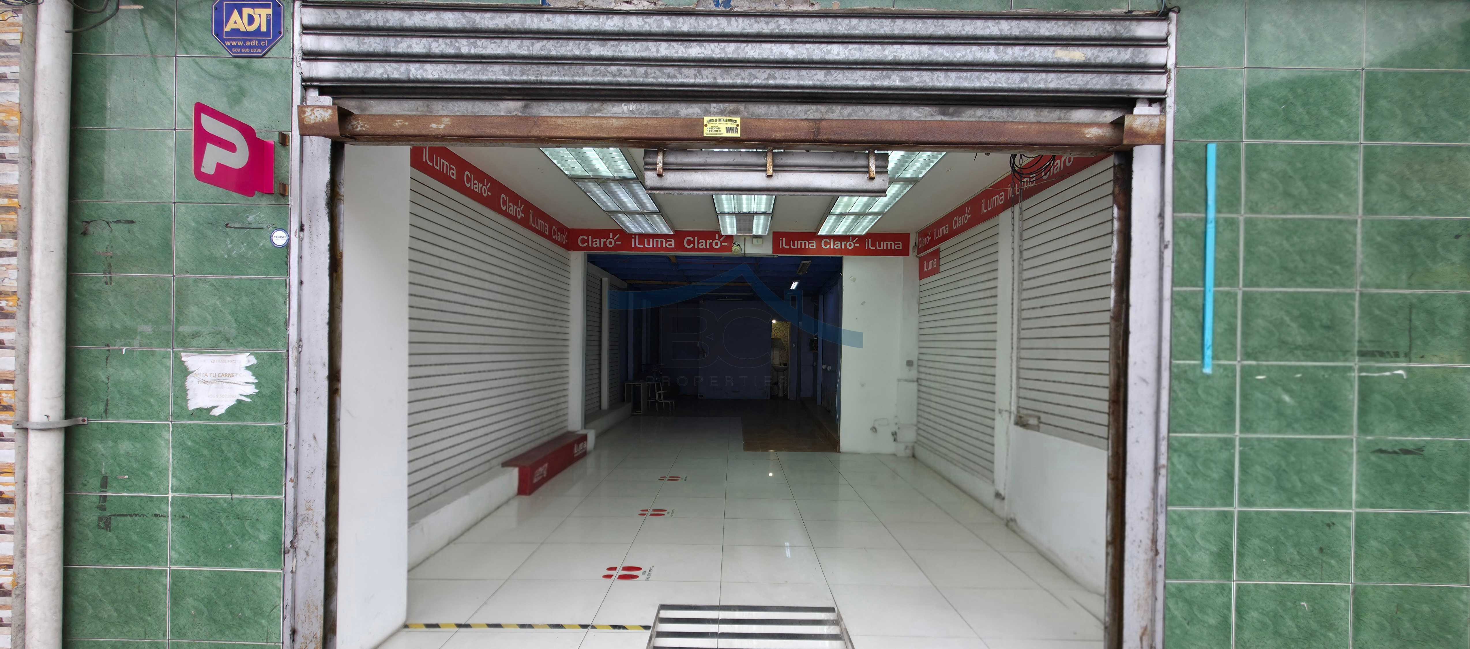 Se Arrienda Local Comercial en Sector Centro.