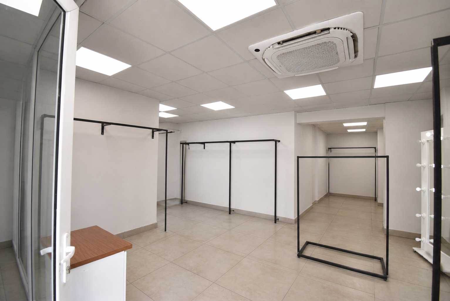 Locales Comerciales en Venta Metro Irarrazava