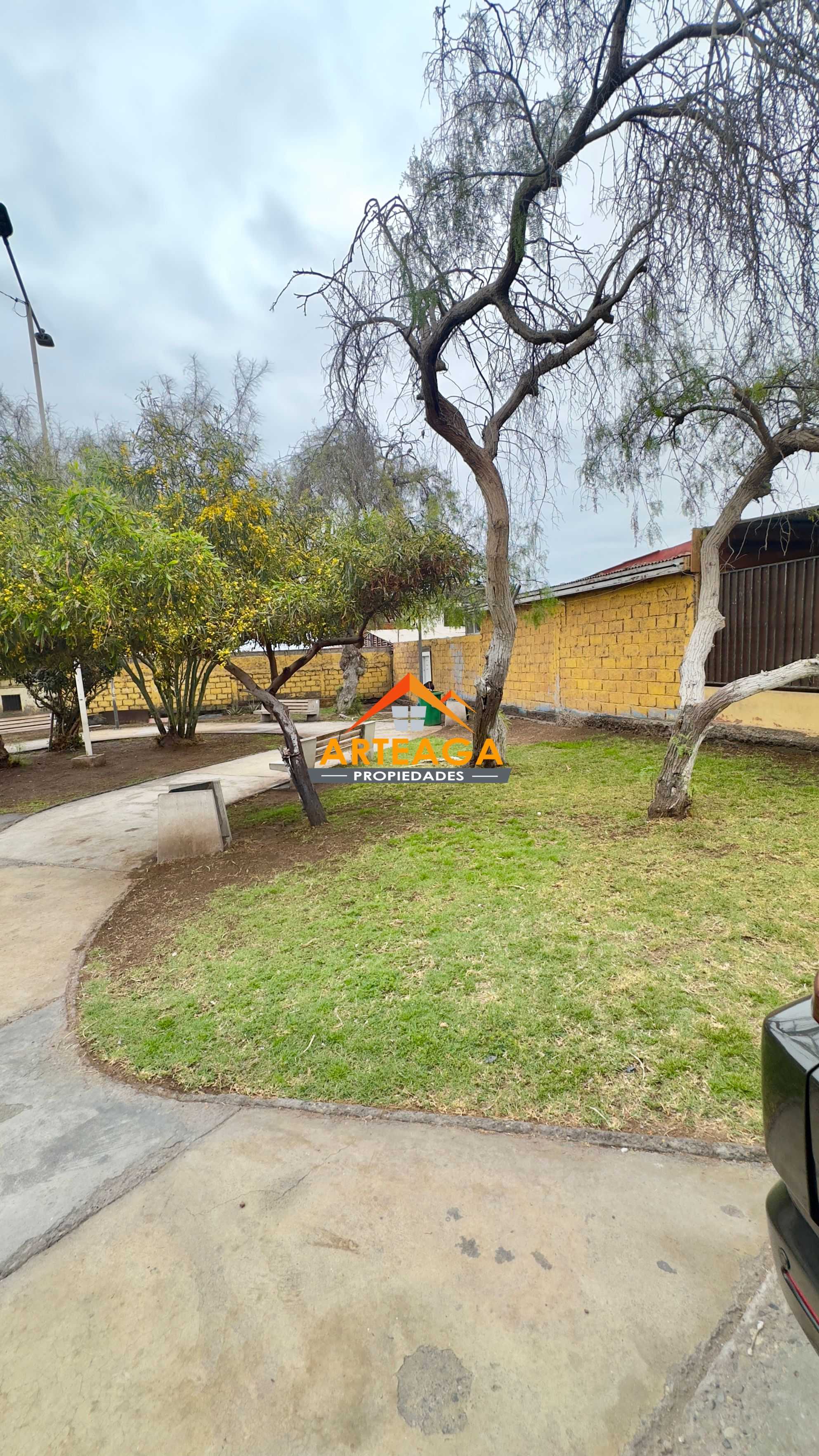 Casa Moderna con Excelente Conectividad