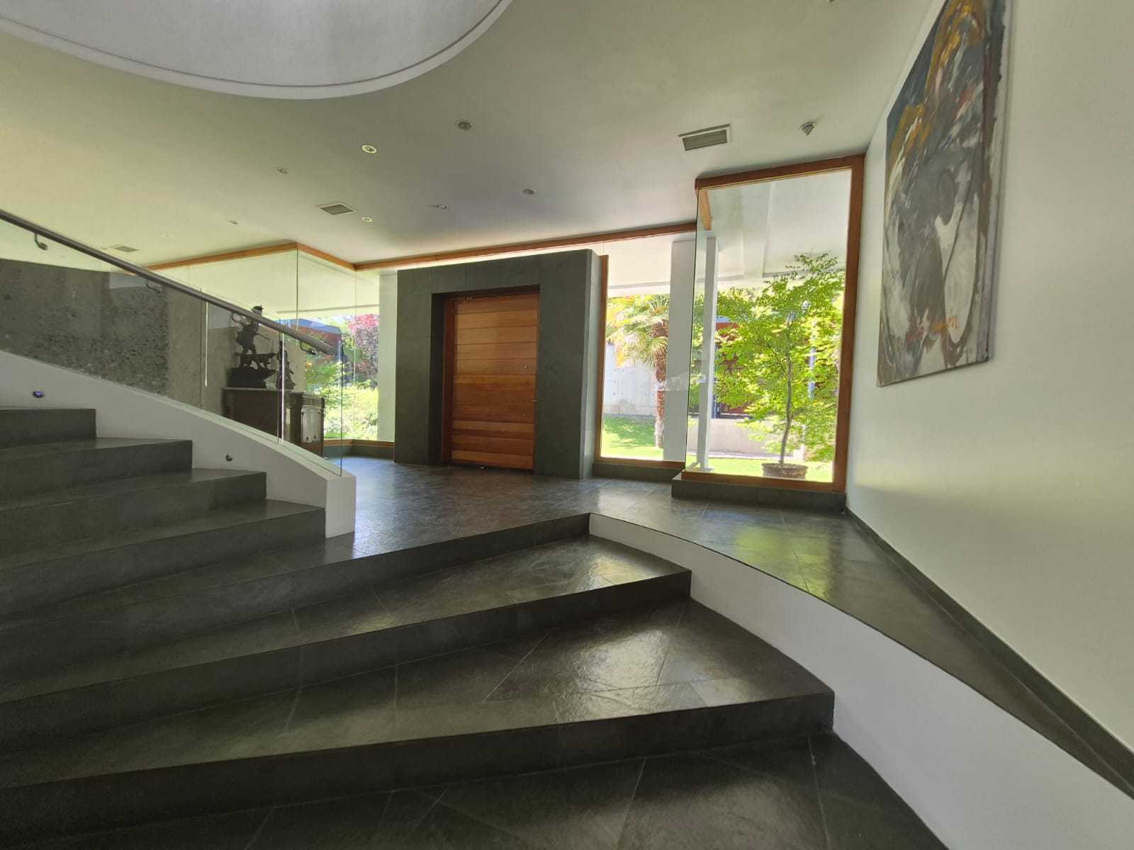 Casa Moderna 5D/6b Amplios Espacios.