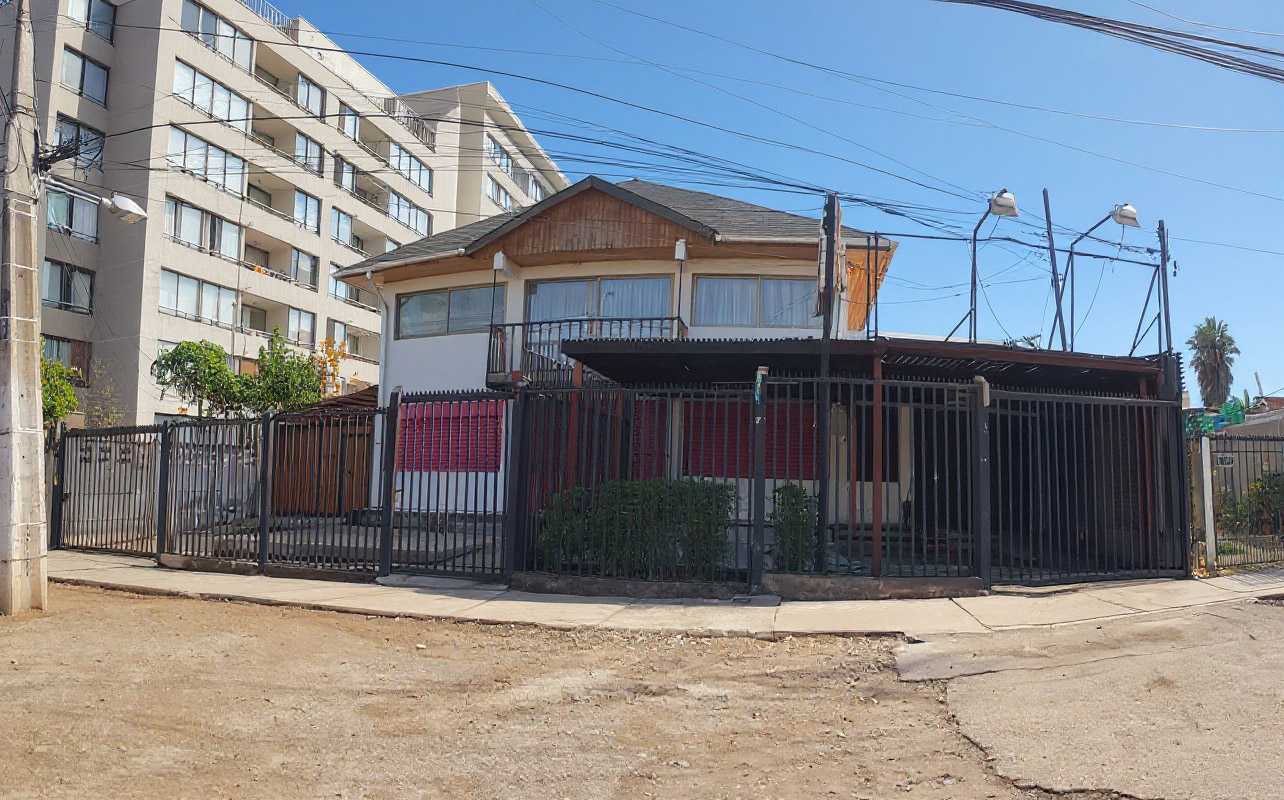  Propiedad Comercial y Habitacional. 