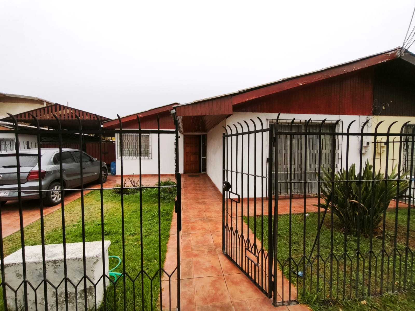 Casa Amplia con Excelente Conectividad